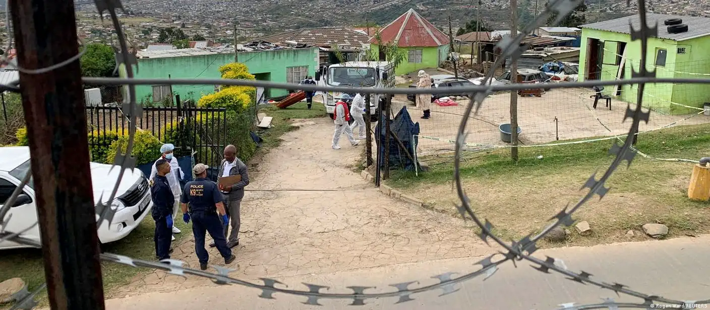 Polisi wa Afrika Kusini katika uchunguzi wa tukio la zamani KwaZulu-Natal; picha ya kumbukumbu